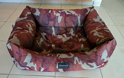 100cm x 80cm Large Fabotex Dreamaway Camouflage Dog Bed