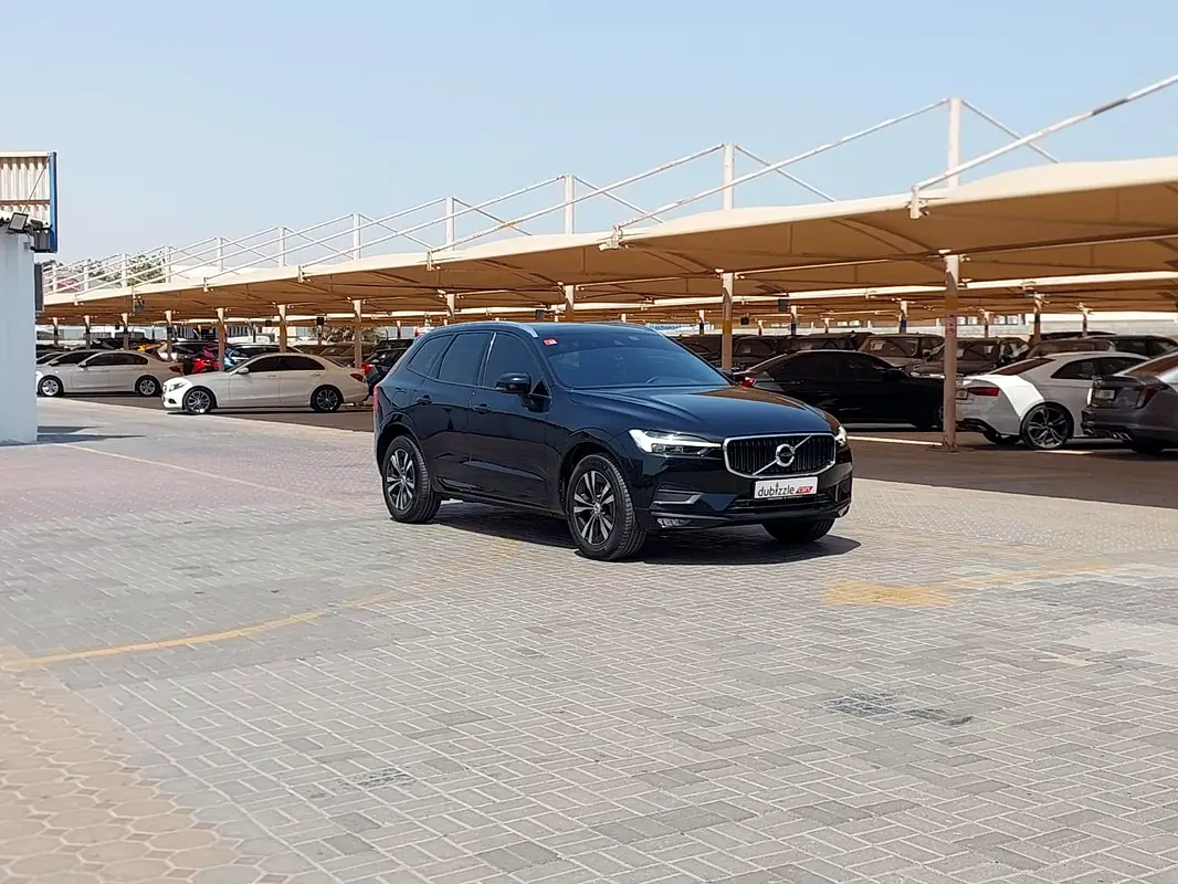 Volvo XC60 2021 — photo 1 of 13