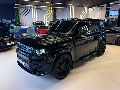 2023 Defender P400 HSE | Original Urban Widetrack Kit | Low Mileage