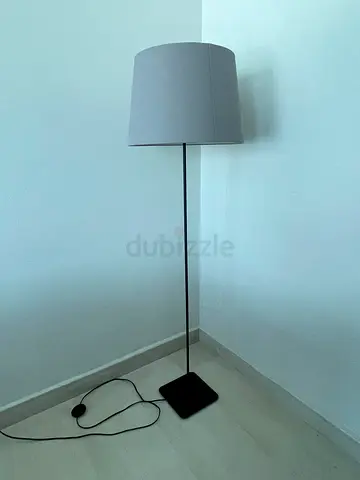 Floor lamp