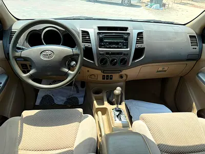2009 Toyota FORTUNER — фото 12