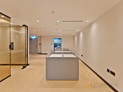 Ready To Move In | Prime Location | Fully Fitted