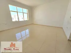 Amazing Three Bedroom Hall Proper 4 Bath Spacious Kitchen Big Sunlight Windows Shiny Finishing 2 Bas