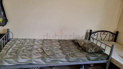 Executive bedspace available for two working ladies