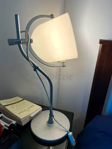 IKEA SVIRVEL Table Lamp ,40aed