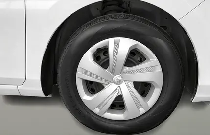 2024 Toyota YARIS — фото 11
