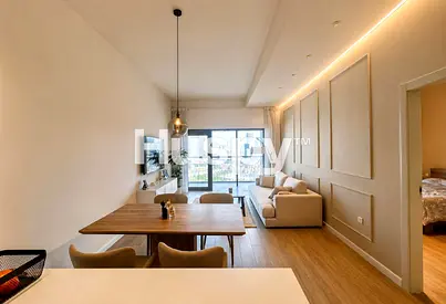 Vacant | Large Apartment | Open Park View
