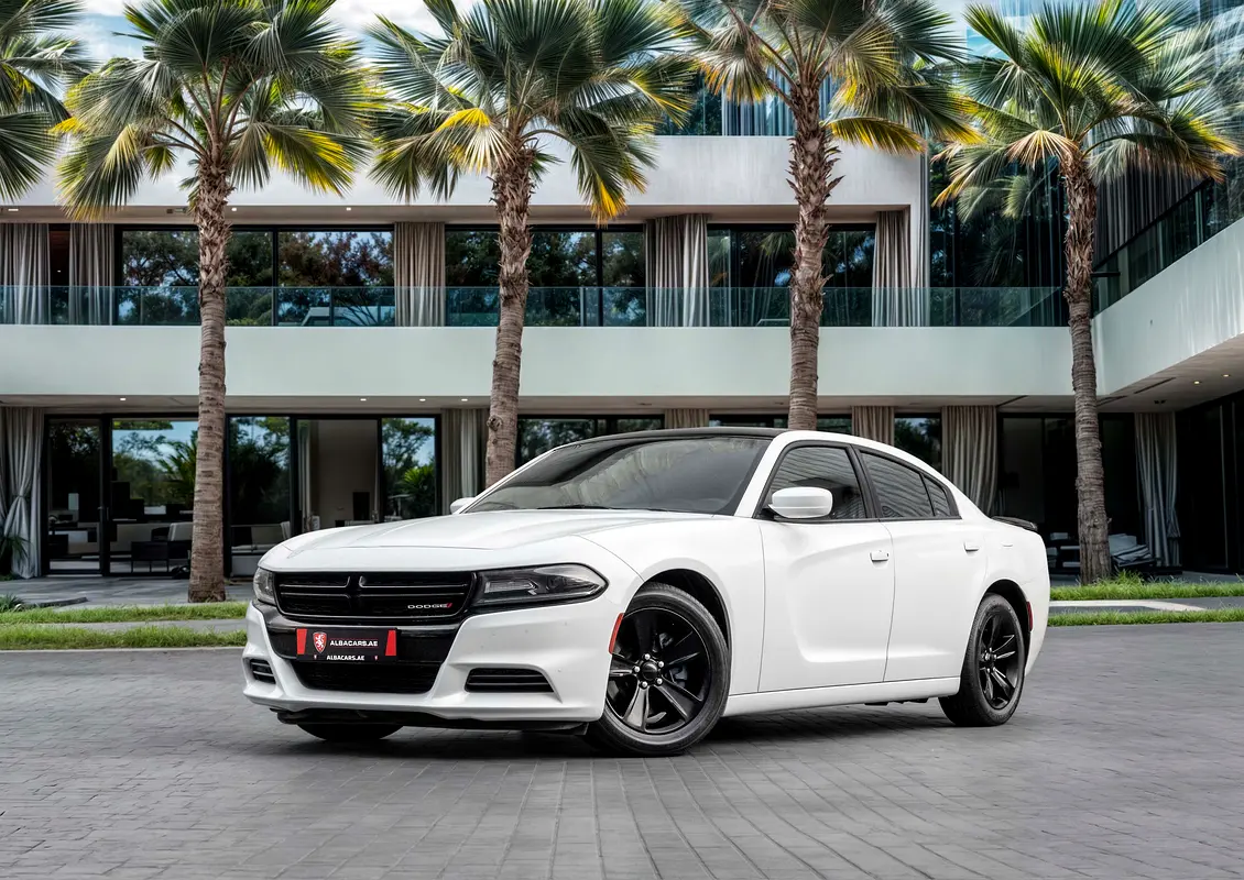 Dodge Charger 2020 — photo 1 of 14