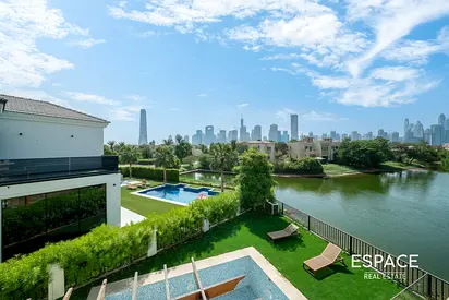 Lake and Skyline View Fully Extended