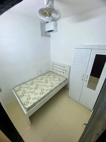 Room with partition ready to move