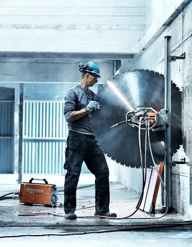 Concrete cutting and building domination in Dubai