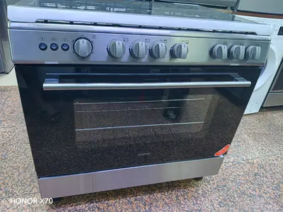 Geepas full gas coocker with Rack - Good Working Condition
