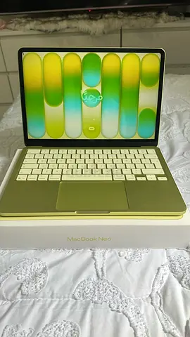 APPLE MACBOOK NEO