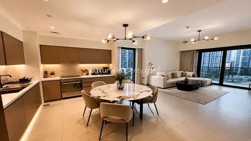 Large 2 BR | Boulevard View | Fully Furnished