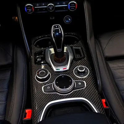 Alfa Romeo Giulia Quadrifoglio, миниатюра 11