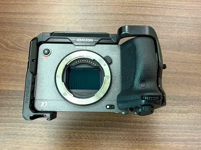 Sony FX3 Full-Frame Cinema Camera + Neewer Full Cage | Excellent Condition
