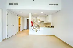 Pool View | Near Metro | Expo Village