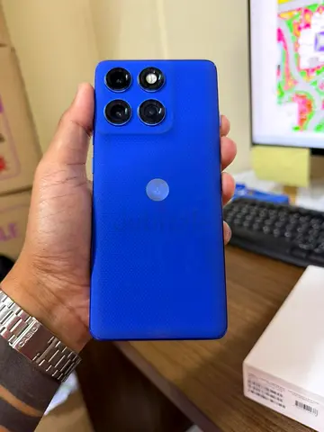 Motorola Edge 60 Pro (Dazzling Blue) 12 GB RAM | 512GB STORAGE