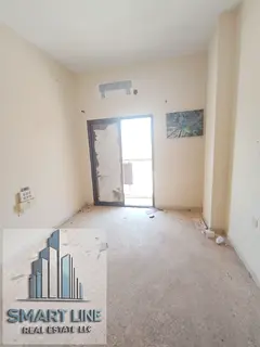 Limited offer 2bhk with balcony family building rent only 25k