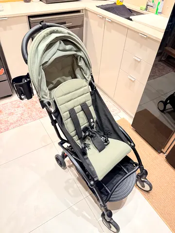 Stokke YOYO 3 Stroller – Olive Green – Excellent Condition