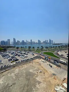 3-bedroom apartment for annual rent in Al Majaz 2, Sharjah. Sea view on Jamal Abdul Nasser Street, i