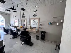 Salon for Annual Rent in Al Rashidiya 2 – Ajman