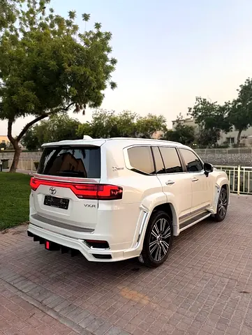 2025 Toyota LAND CRUISER 照片 12