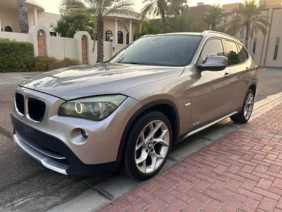 2011 BMW X1 照片 2