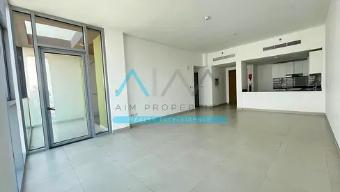 Large 2 BR+S | High Floor | Community View