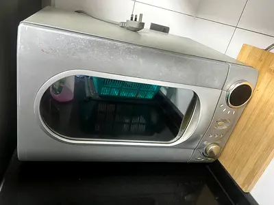 Microwave Oven