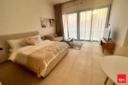 Fully Furnished | canal view | High Floor
