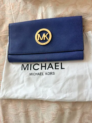 Michael Kors navy leather clutch wallet with dust bag- Original bought from Canada