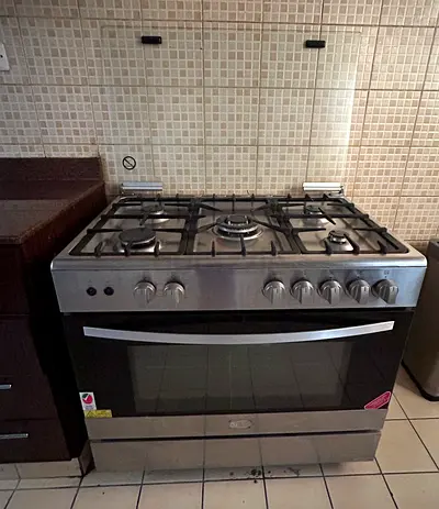 Stainless Steel 5-Burner Gas Cooker with Oven - Good Condition