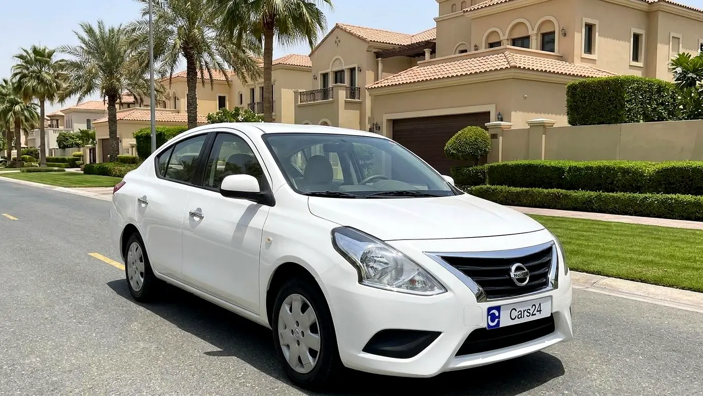 Nissan Sunny 2022 — photo 1 of 12