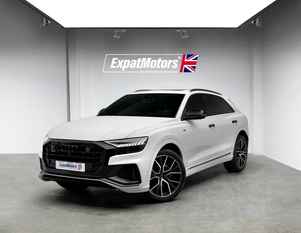 Audi Q8 2019 — photo 1 of 19