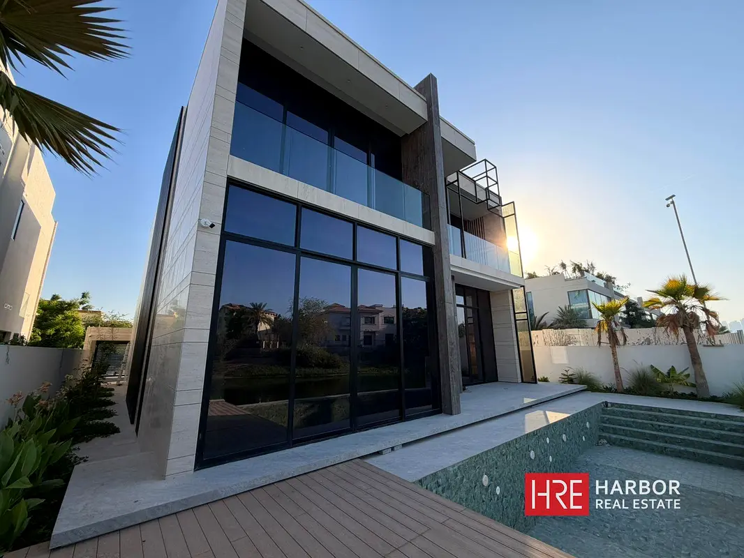 Stunning Luxury Villa | Private Pool | Lake view