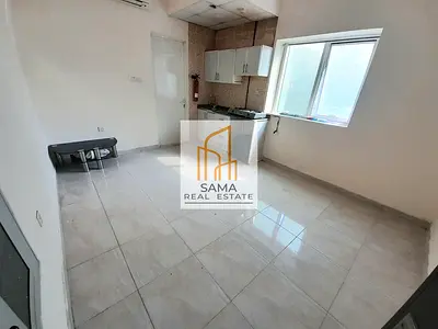 Close kitchen studio available for family Near bus station central gas Muwaileh Sharjah
