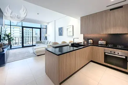 Upgraded Turnkey | 2BR+Study | Vacant on Transfer