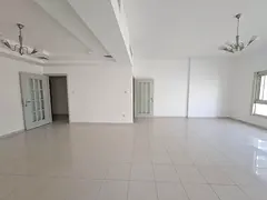 CHILLER FREE 2BHK CLOSED HALL NEAR MAID ROOM LAUNDRY ROOM