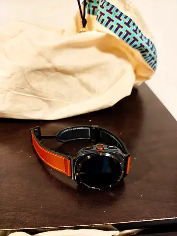 Samsung galaxy watch ultra 2024 generation 1 with box,2 straps and wireless charger