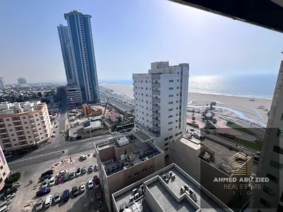 اول ساكن بناية جديدة  الكورنيش اول صف من البحر بجوار دوار السفينة  امتداد شارع حميد بن راشد  غرفة وصالة 2حمام  غرفة ماستر مطبخ امريكي