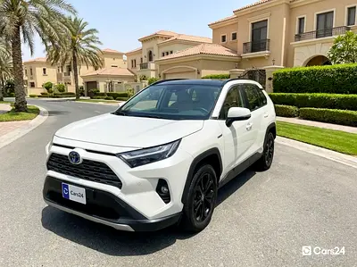 AED 1,620/month | 0 DP | Manufacturer Warranty | Service History | 30 Day Return | TOYOTA RAV4 2023