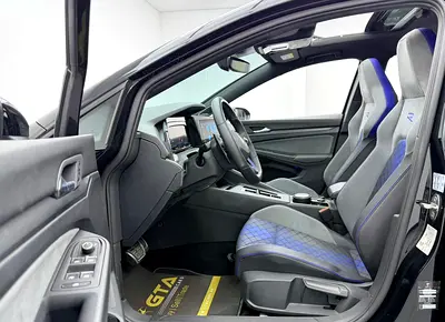 صورة 8 لـ 2022 Volkswagen GOLF R