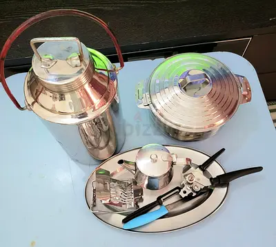 8 pcs Mixed stainless steel kitchenware set - Bowls, Big milk can, tray and Cutting tools