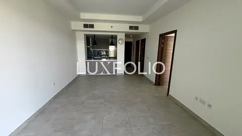 Study Room | Spacious Layout | Vacant Now