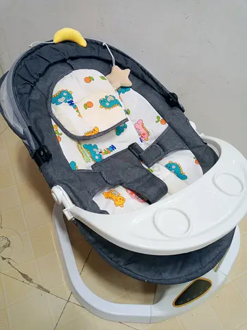 Baby Rocker / Bouncer Seat with Tray and Plush Insert - Grey
