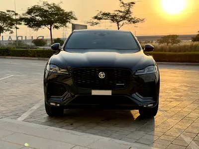 صورة 3 لـ 2024 Jaguar F-PACE