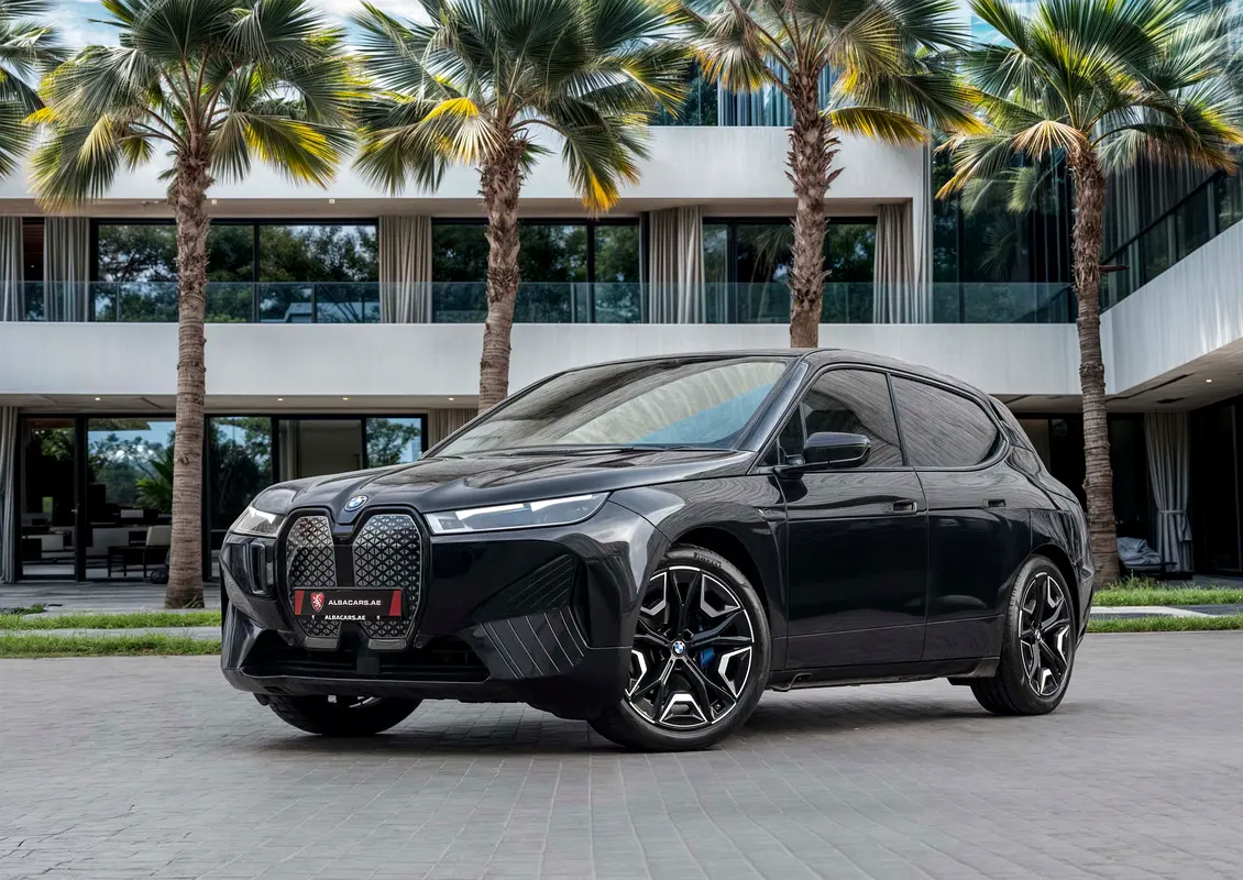 BMW iX 2023 — photo 1 of 13