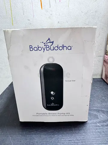 Medela-style Electric Breast Pump with Bottles and Accessories