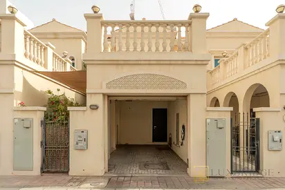 Vacant | Upgraded | Ideal for Family Living